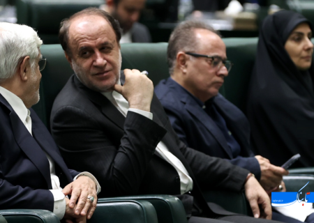  آقای رئیس جمهور اگر دبیری این است که گفته‌اید پس تعلل نکنید!