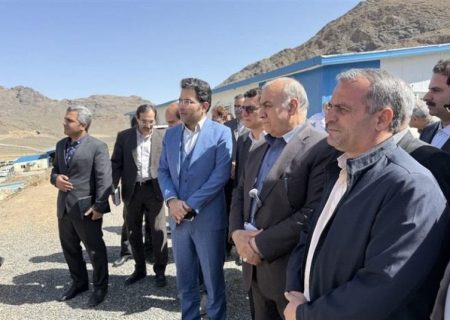 ریل‌گذاری راه‌آهن شهركرد- سفیددشت- مباركه با ریل ذوب آهن اصفهان