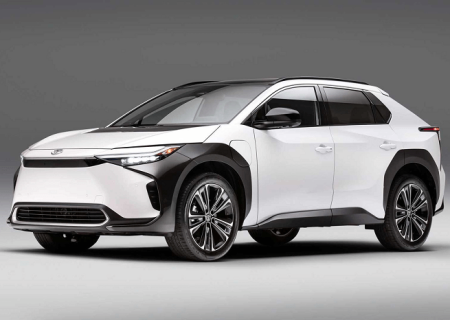 کاهش 350 میلیون تومانی تویوتا bz4X 615 مکس در بازار امروز + جزئیات