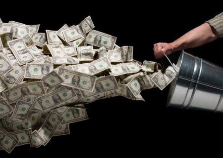 کاهش جهانی ارزش دلار و احتمال تغییرات ساختاری بازارهای مالی دنیا