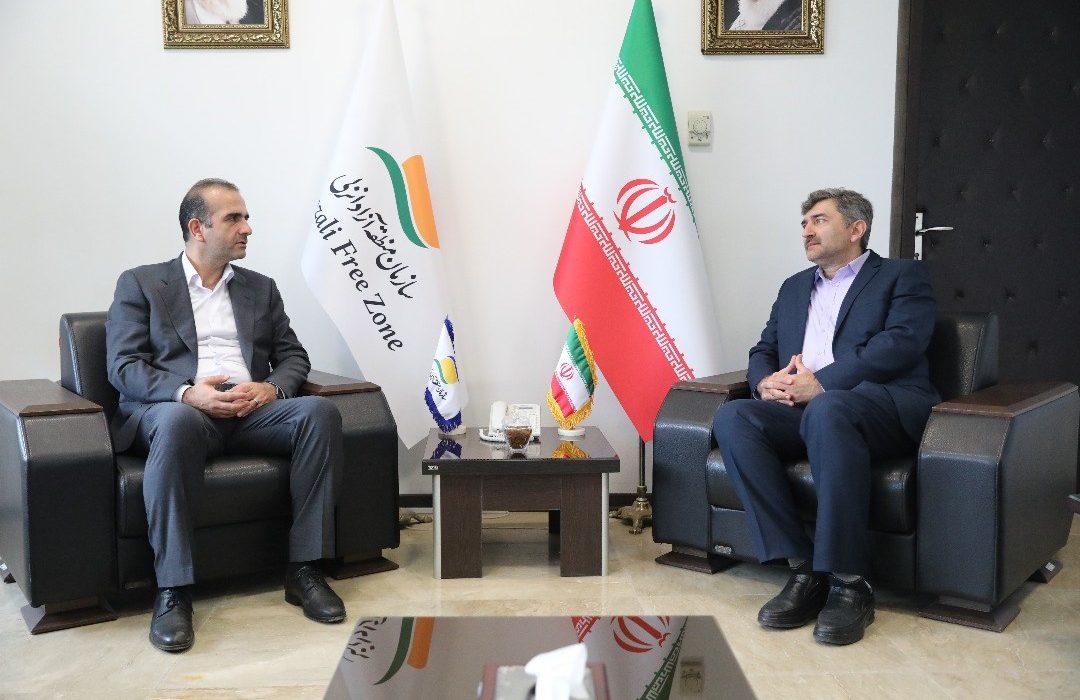 مدیرعامل شرکت توزیع برق گیلان با مدیرعامل سازمان منطقه آزاد انزلی دیدار کرد تاكید بر افزایش خدمات دهی در حوزه انرژی به واحد‌های صنعتی منطقه