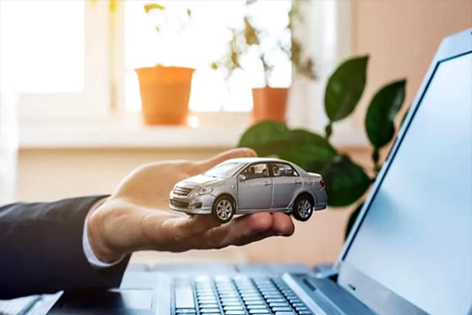 ساماندهی و بیمه رانندگان تاکسی‌های اینترنتی؛ راهکار مقابله با روزگار سخت در سایه خلأ قانونی