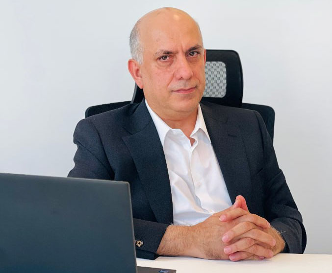 مدیر اجرایی گروه گلدیران: کمبود ارز و قطعی‌های برق باعث کاهش تولید شده است