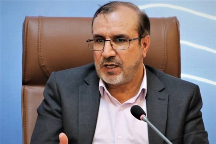 خصوصی‌سازی خودروسازی‌ها نباید با استفاده از رانت انجام شود