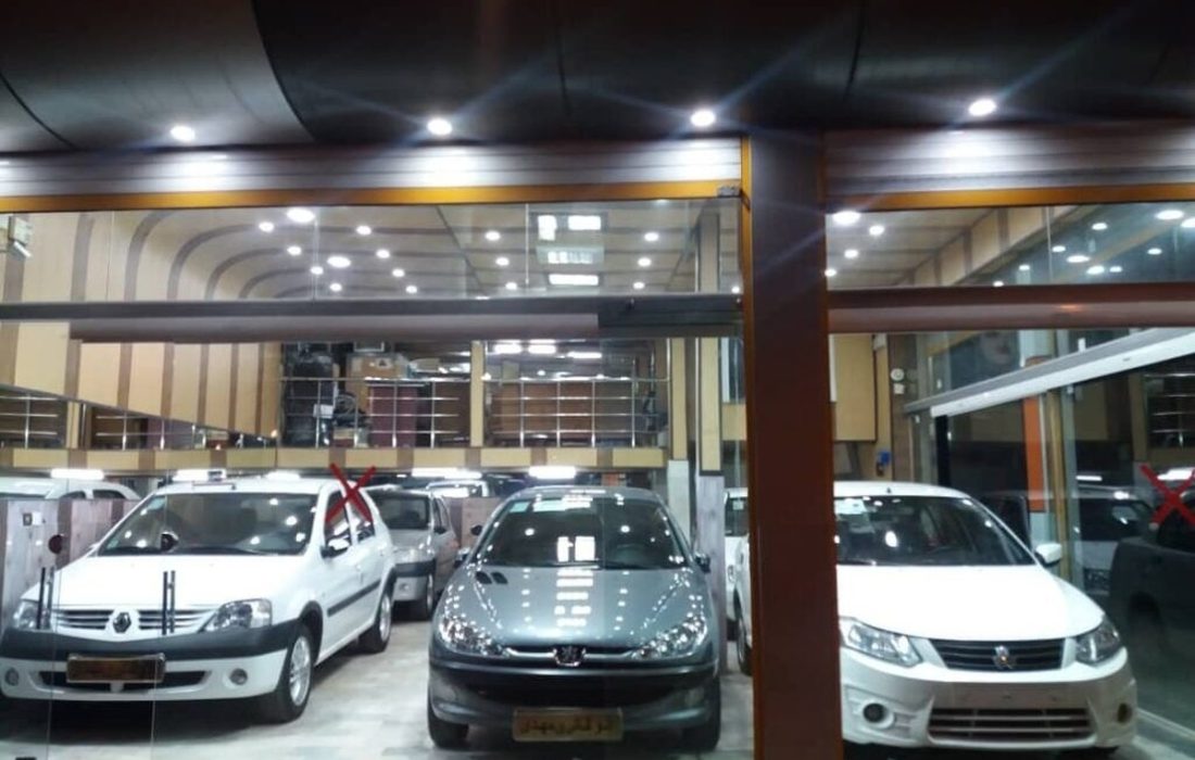 بازار خودرو بین اعتماد و بی‌اعتمادی؛ روایت شهروندان از معامله‌های پر ریسک