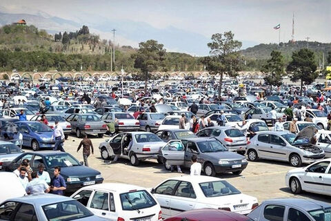 بازار خودرو در بلاتکلیفی؛ افت عرضه و محدودیت تقاضا