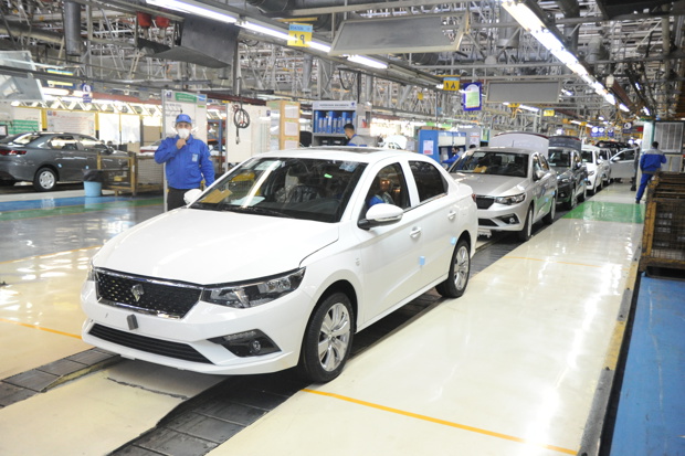 تا ثبات اقتصادی برقرار نشود، بورس کالا بهترین راه عرضه خودرو است