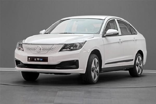 تاکسی دانگ فنگ E70 همه را متحیر کرد!