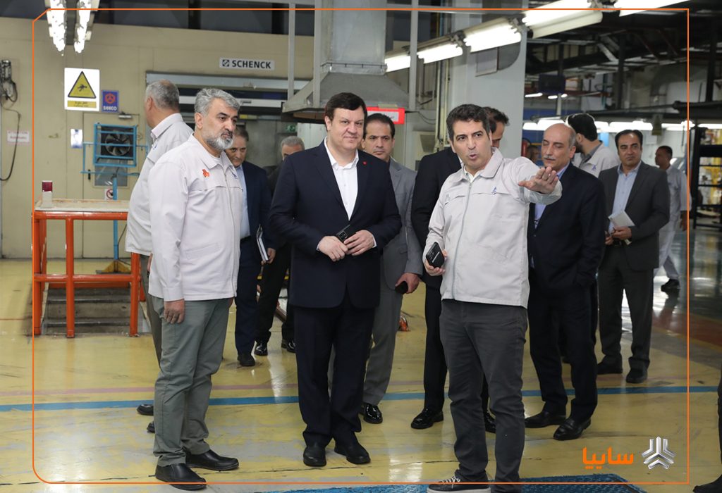 اعلام آمادگی بانک ملت برای حمایت مالی و سرمایه‌گذاری در طرح‌های توسعه‌ای پارس‌خودرو