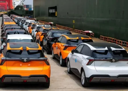 حذف خودروهای برقی از صنایع استراتژیک چین