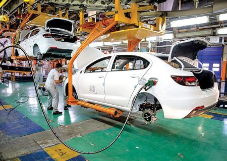 خصوصی‌سازی در خودروسازی شروع شد، اما هنوز دولتی تصمیم می‌گیریم