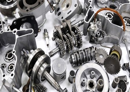 سودجویان با کارت‌ بازرگانی غیرتخصصی بازار قطعات خودرو را آلوده کرده‌اند