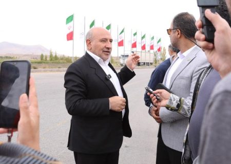 ماکو آن‌گونه که باید شناسانده نشده است