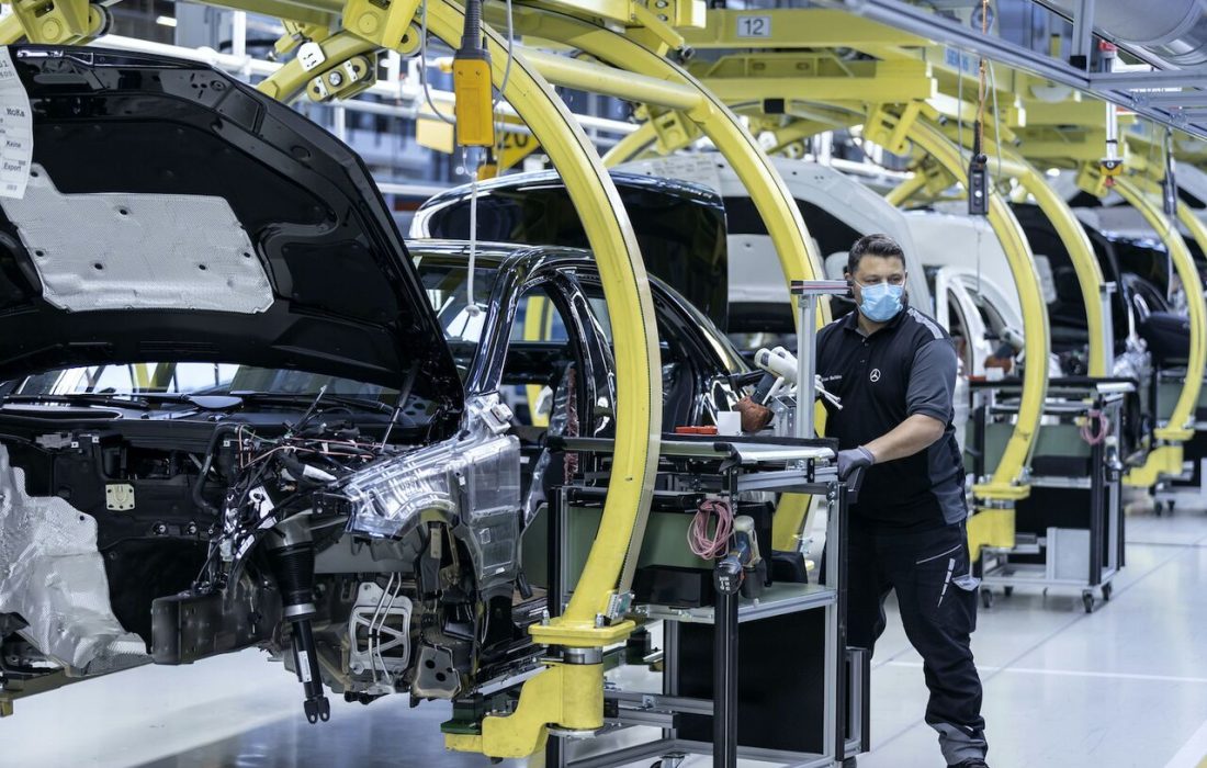 مونتاژ به جای تولید؛ مسیر معکوس خودروسازی ایران