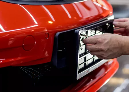 چرا فک پلاک مهم‌تر از خودِ معامله خودرو است؟