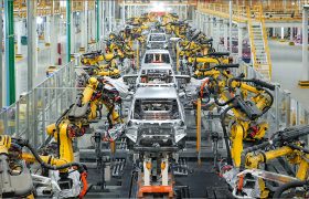 خودکفایی یا وابستگی به شرکای خارجی برای تولید خودروهای جدید؟!